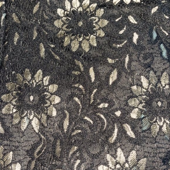 Tommy Hilfiger Black Lace Dress with Gold Undertone. Fully Underlined. Like New! - Picture 13 of 15